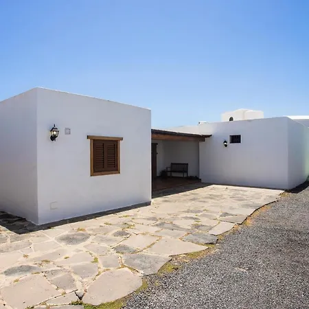 Villa Casa Lola Lanzarote Piscina Climatizada Y Wifi Free