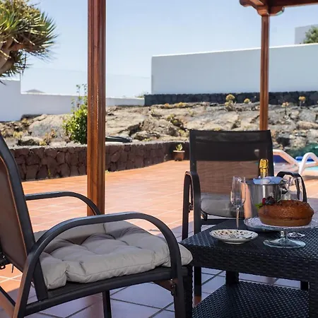 Casa Lola Lanzarote Piscina Climatizada Y Wifi Free *