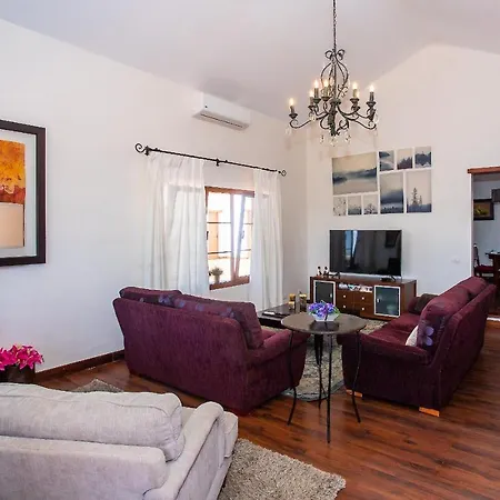 빌라 Casa Lola Lanzarote Piscina Climatizada Y Wifi Free *