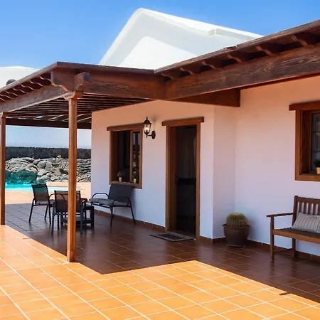 Casa Lola Lanzarote Piscina Climatizada Y Wifi Free 빌라